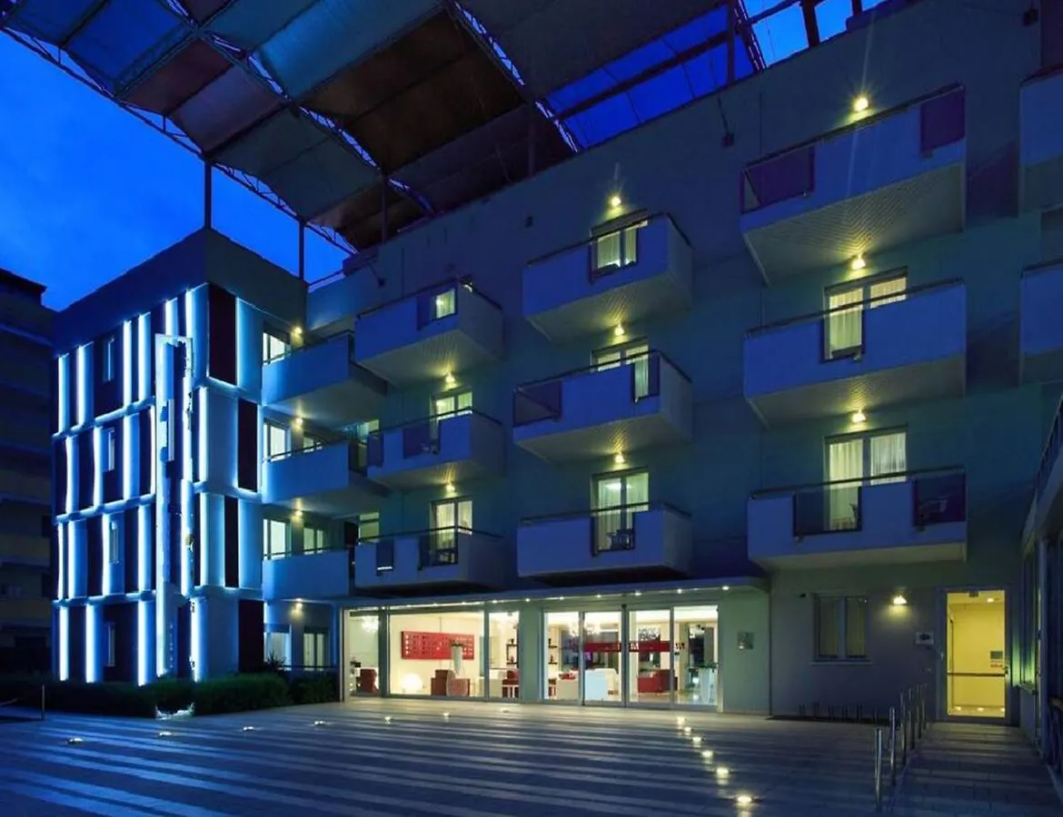Domino Suite Hotel & Residence Lido di Jesolo 3*,  Italy