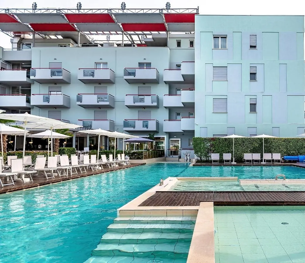 Domino Suite Hotel & Residence リド・ディ・イエゾロ 3*,