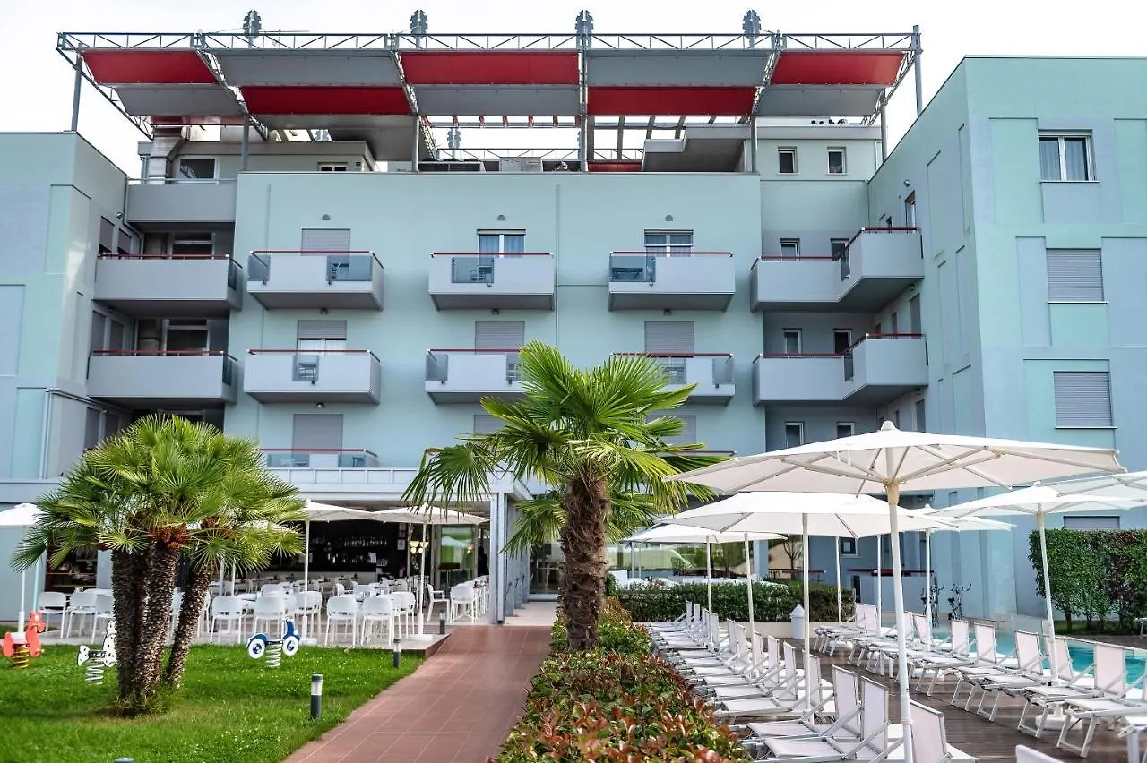 Domino Suite Hotel & Residence リド・ディ・イエゾロ 3*,